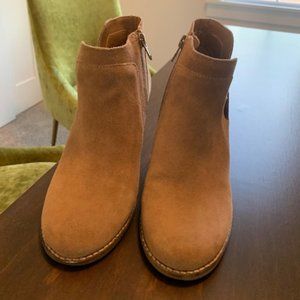 Lucky Brand Yabba Suede Booties size 6